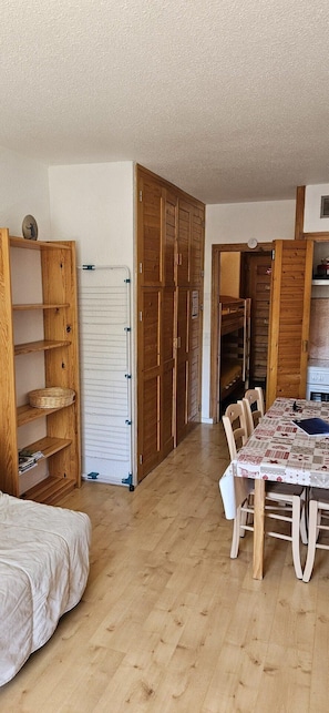 Uklassifisert bilde, 3 av 19, knapp