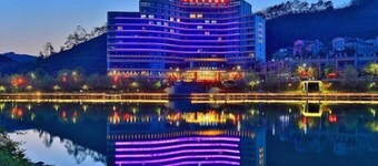 Oriental Hotel (Kaihua Linhu Road)