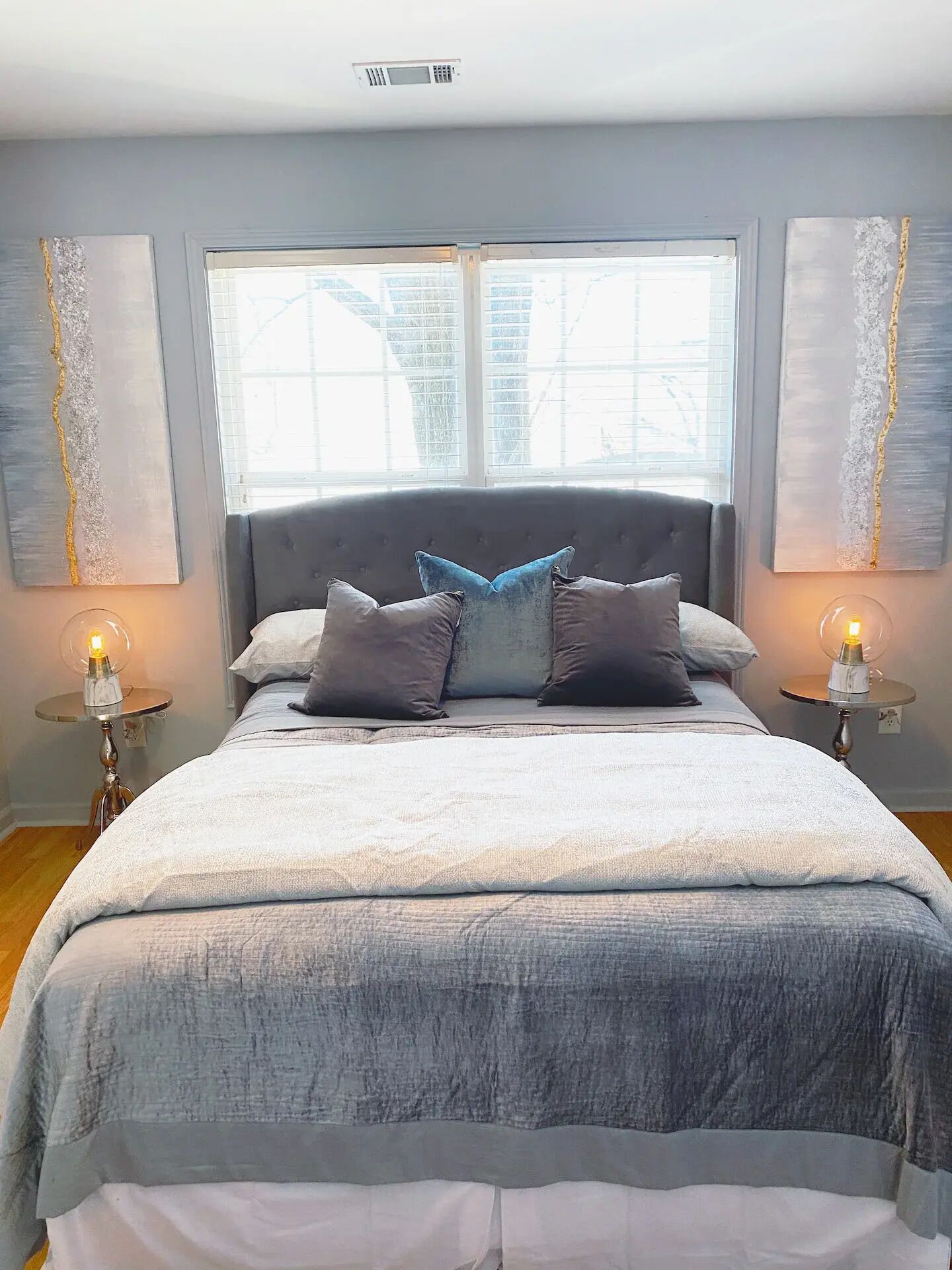 4 slaapkamers, een strijkplank/strijkijzer, wifi, beddengoed