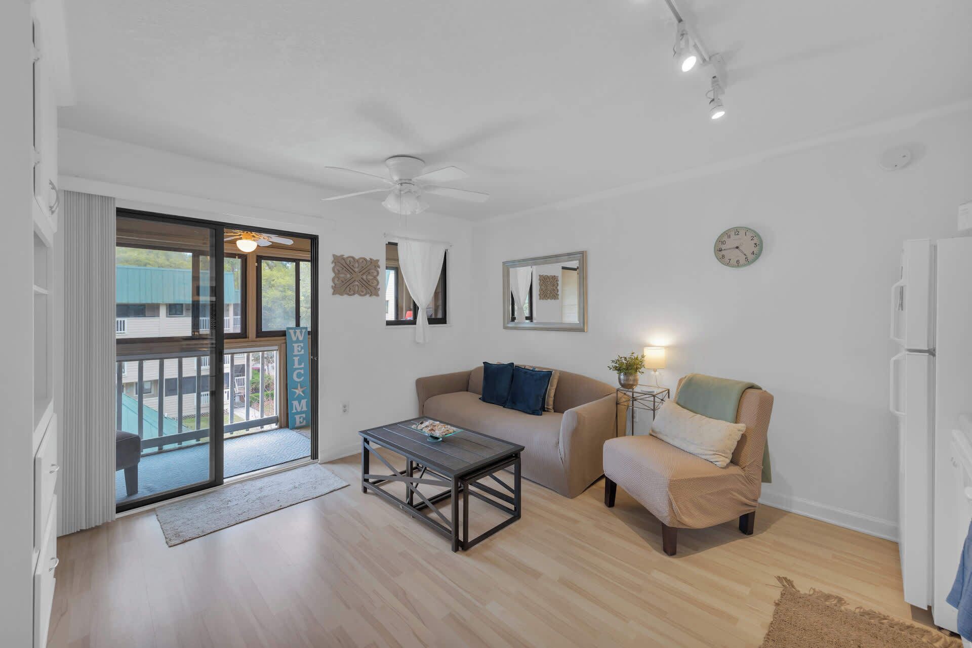 TV, DVD player, offices