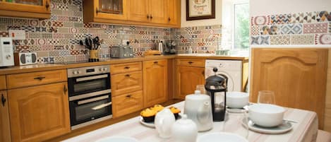 Fridge, microwave, dishwasher, toaster