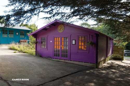 Freesia Cottage, Cardigan