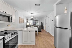 Fridge, microwave, oven, stovetop - Hilton Head Hangout – 2 BDR Resort Condo by Beach! (Hilton Head Island)