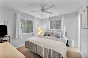 2 makuuhuonetta, silitysrauta/-lauta, vauvan matkasänky, Wi-Fi