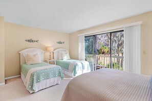 2 bedrooms, desk, iron/ironing board, WiFi