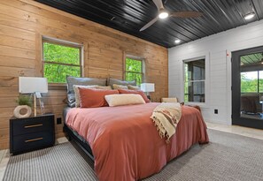 4 bedrooms, travel crib, free WiFi, bed sheets