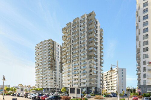 Albatross Tower by Grand Apartments