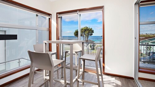 Beach House on Johnson