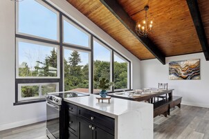 173 Tyrolean (No Pets Allowed) | Private kitchen | Full-size fridge, microwave, oven, stovetop