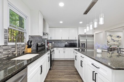 Newly Renovated Charmer, Spacious 6-bedroom house.