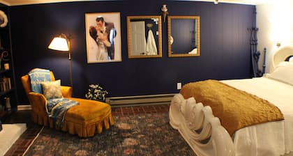 The Barter Green Room in Downtown Abingdon, The Barter Green Room in the heart of downtown Abingdon