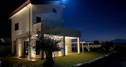 Hera Paestum Suite with Private Pool - Athena Apartment 3
