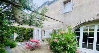 Charmante maison prĂšs de l'Ăźle de RĂ© avec terrasse