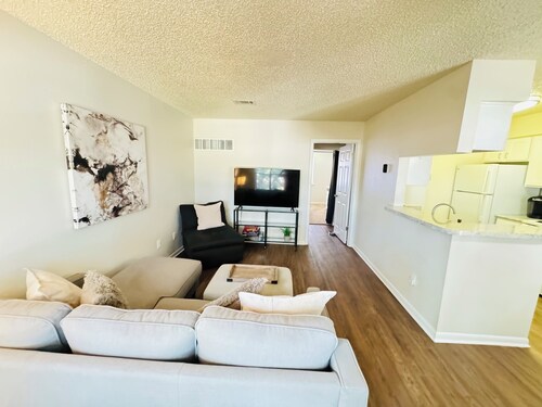 Charming 1-bedroom apartment College Station.