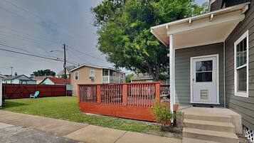 House (2 Bedrooms) | Property amenity