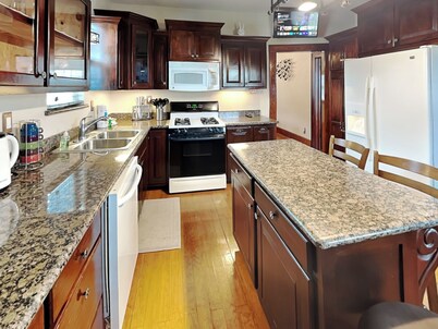 Hidden Haven by Ryson Vacation Rentals