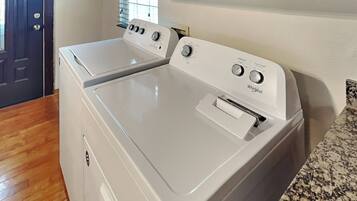 House (2 Bedrooms) | Property amenity