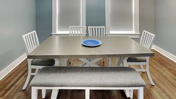 House (4 Bedrooms) | Property amenity