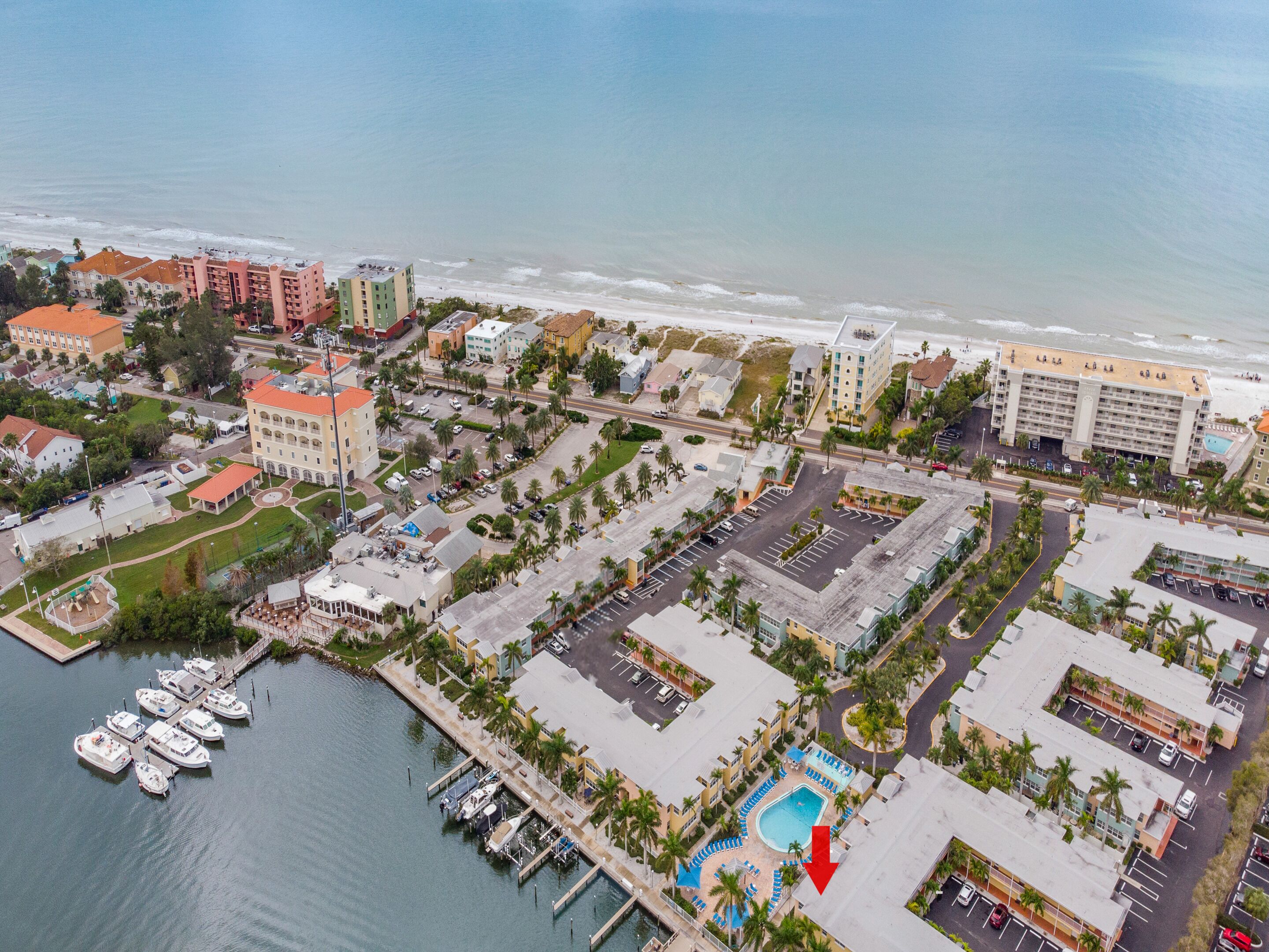 Condo (2 Bedrooms) | Property amenity