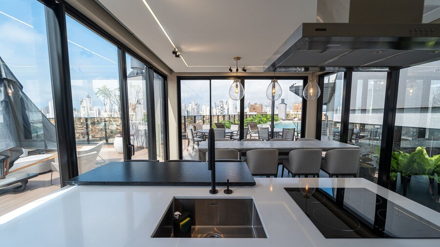 The Spot One By Xtay