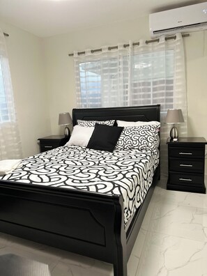 3 Schlafzimmer, Bügeleisen/Bügelbrett, kostenloses WLAN, Bettwäsche
