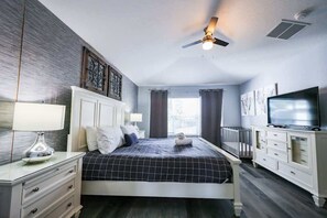 6 Schlafzimmer, Bügeleisen/Bügelbrett, kostenloses WLAN, Bettwäsche
