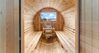 Lake Front Themed Kids Dream HotTub Sauna & Pools