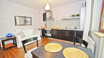 Classic-Apartment | 1 Schlafzimmer, Bügeleisen/Bügelbrett, kostenloses WLAN