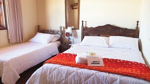 标准三人房 | 免费 WiFi