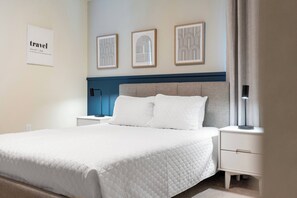 10 Schlafzimmer, Bügeleisen/Bügelbrett, Reisekinderbett, WLAN