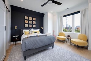 3 bedrooms, desk, iron/ironing board, free WiFi - Roof Top Views I Minutes to Broadway I Near German Town I Marathon Motors (Nashville)