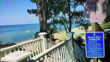 Tæt på stranden