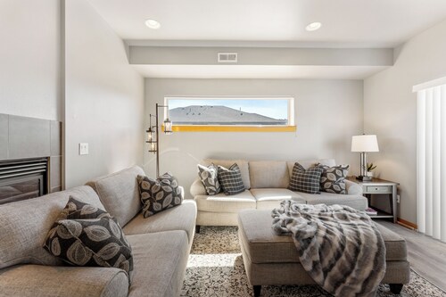 Looking for a serene retreat with all the comforts of home? 
