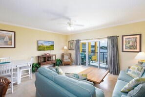 Téléviseur, bureau