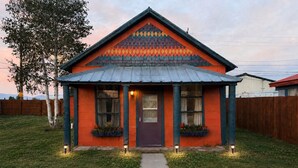 Exterior - Gingerbread Retreat/Renovated Vintage Home, Fenced Yard, Pet Friendly, Sleeps 10 (Walden)