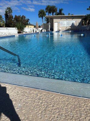 Pool - 1 Bed 1 Bath + Pool + Close to Beach (Cape Canaveral)