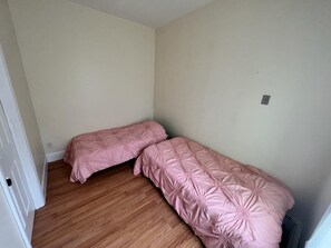 Classic Room - ESJACPE GUEST HOUSE (Boston)