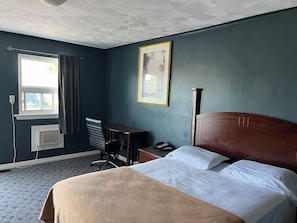 Room, 1 Queen Bed, Non Smoking | Free WiFi