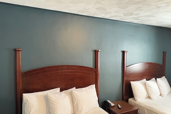 Habitación, 2 camas de matrimonio, no fumadores | Wifi gratis