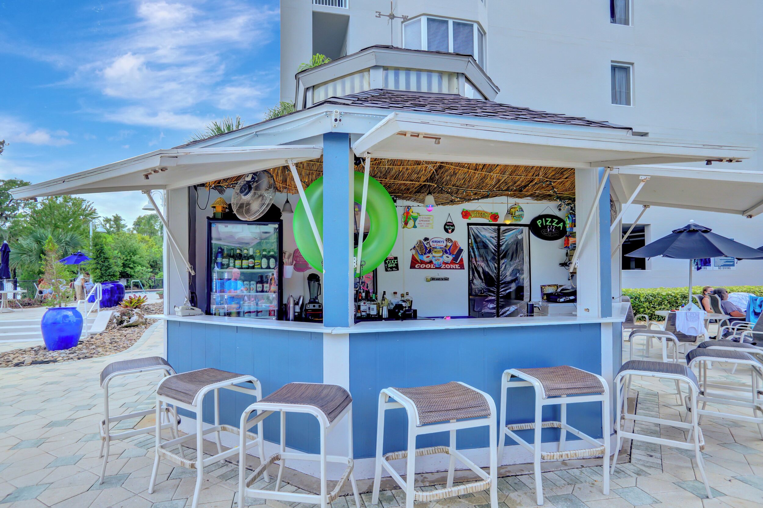 Bar (en la propiedad)