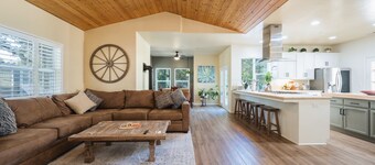 Downtown Retreat w/ Hot Tub and Fire Pit!