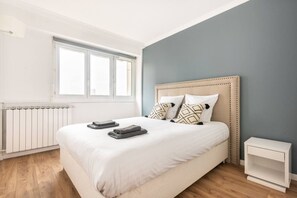 3 多间卧室、办公桌、熨斗/熨衣板、旅行婴儿床