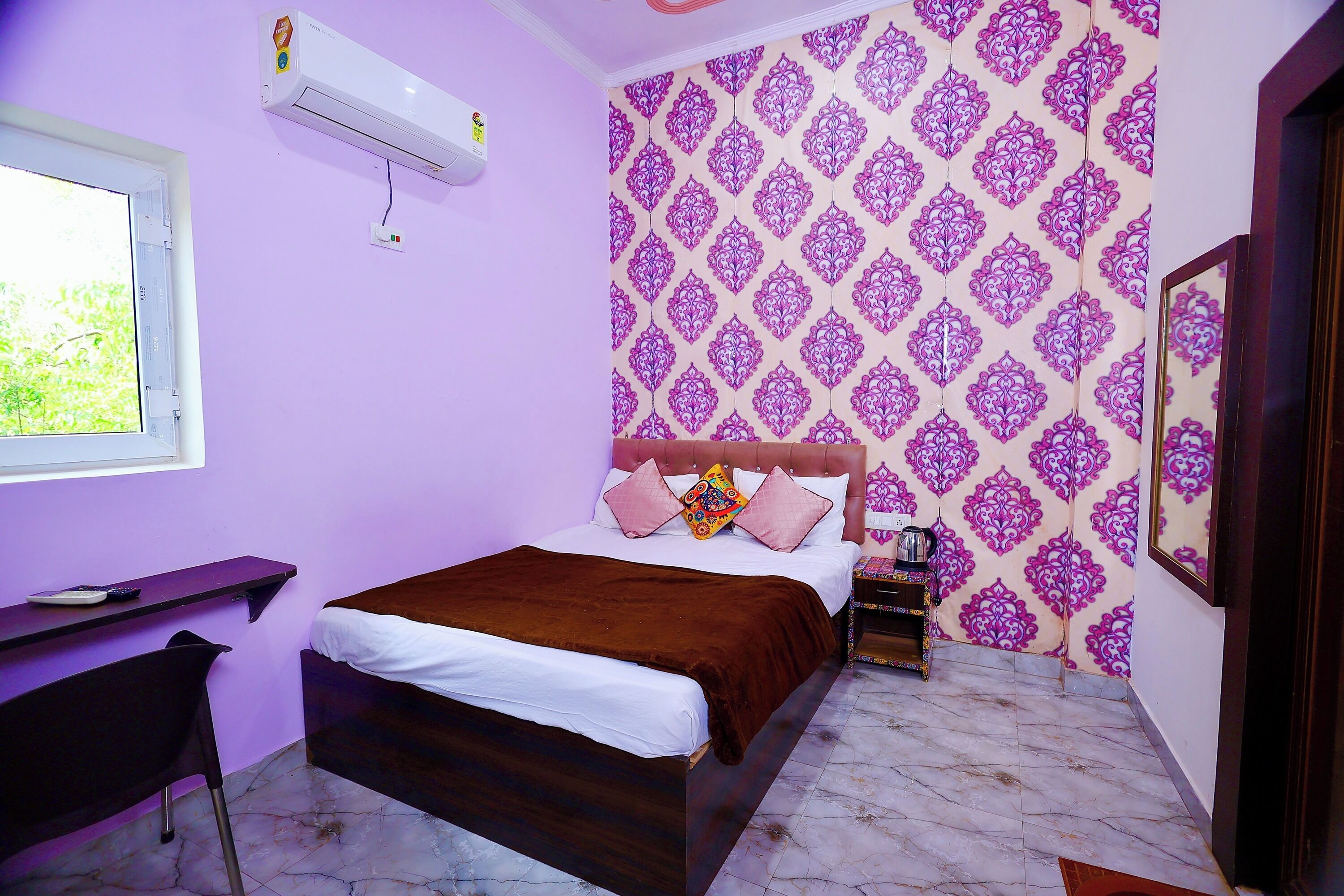 Photo - Sia Taj Hotel nearest Taj Mahal Agra