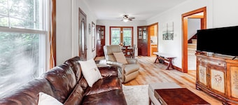 Secluded Crown Point Haven Near Golfing & Parks!