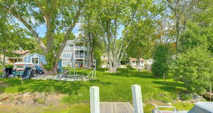 Spacious Getaway w/ Boat Dock in East Troy!