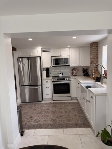 Private duplex (first floor) centrally located to beaches and the city of Miami.