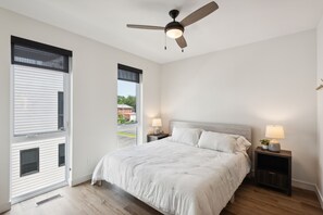 2 bedrooms, WiFi, bed sheets - NEW LISTING! New Modern Townhome with Rooftop Patio by RedAwning (Iowa City)