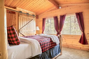 3 bedrooms, iron/ironing board, free WiFi, bed sheets