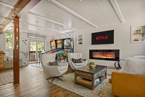 Spielezimmer