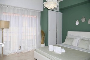 1 bedroom, iron/ironing board, free WiFi, bed sheets - SWEET Acropolis House 4 - sunny, fresh, trendy (Athina)